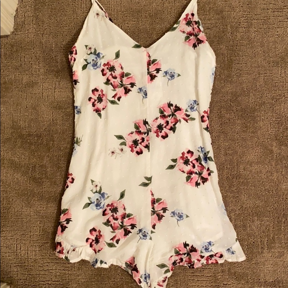 Pacsun Kendall and Kylie romper (new with tags)